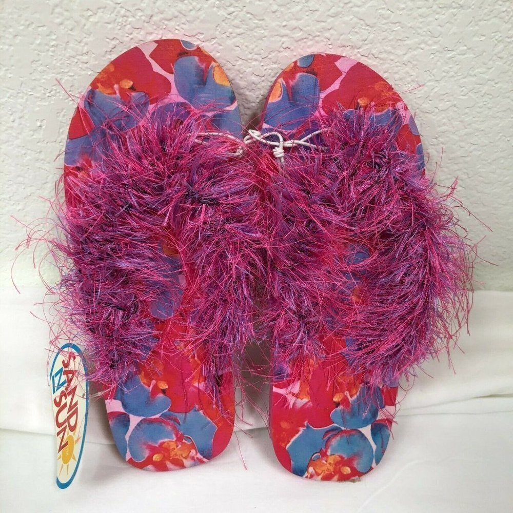 Girls Crocheted Fuzzy Flip Flops Pink Floral 7/8 M